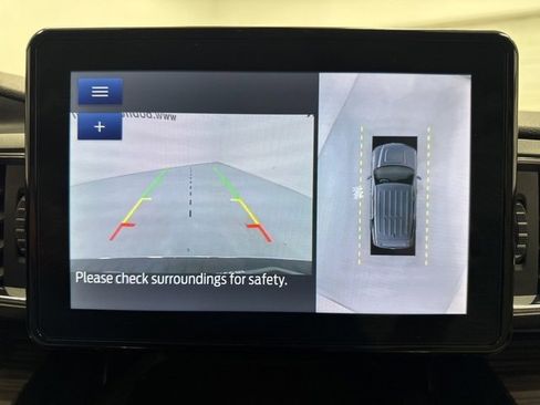 Used 2023 Ford Explorer Limited w/ Equipment Group 301A image 17