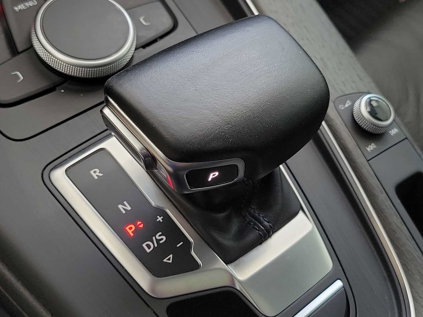 Used 2019 Audi A4 2.0T Premium w/ Convenience Package FWD image 31