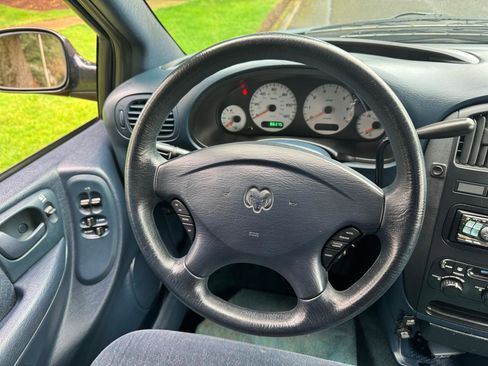 Used 2001 Dodge Grand Caravan Sport image 22