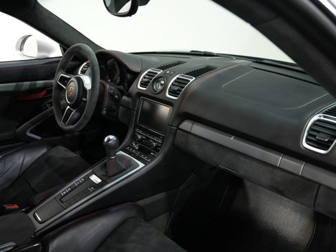 Used 2016 Porsche Cayman GT4 image 34