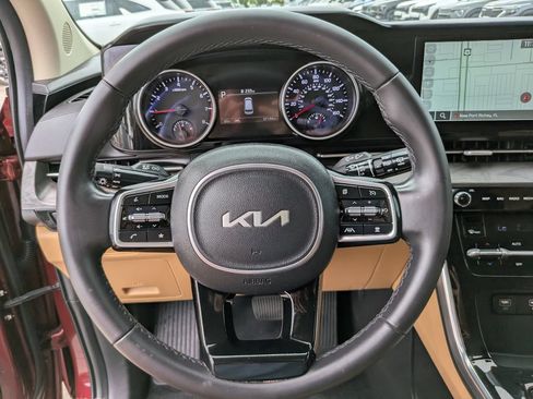 Certified 2024 Kia Carnival EX FWD image 30