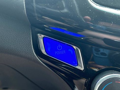 Used 2015 Chevrolet Spark LT image 29