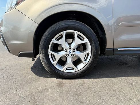 Used 2017 Subaru Forester 2.5i Touring AWD/4WD image 43