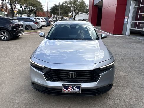 Certified 2023 Honda Accord LX image 6