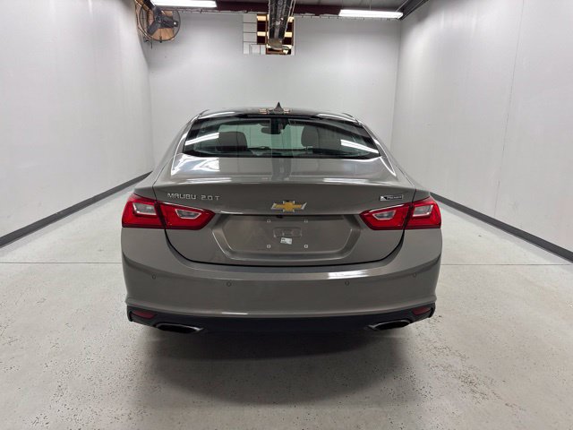 Used 2017 Chevrolet Malibu Premier w/ Premier Sun and Wheel Package FWD image 4