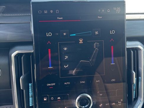 Used 2025 GMC Acadia Elevation image 21