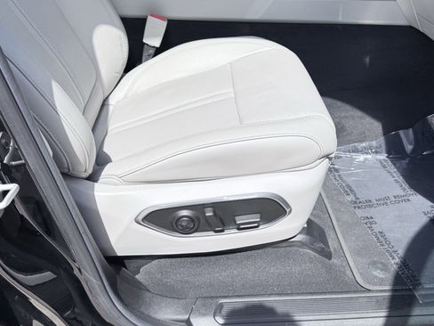 Used 2022 Jeep Wagoneer Series II w/ Premium Group I image 52