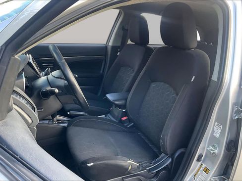 Used 2021 Mitsubishi Outlander Sport SE FWD image 6