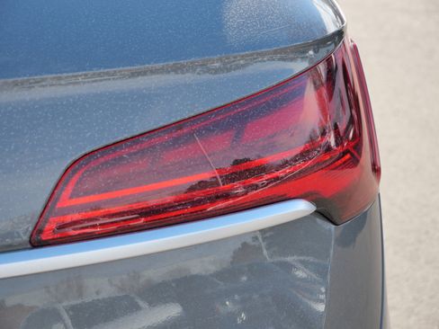 Used 2023 Audi Q5 2.0T Premium w/ Convenience Package image 17