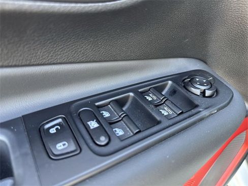 Used 2023 Jeep Renegade Trailhawk image 10