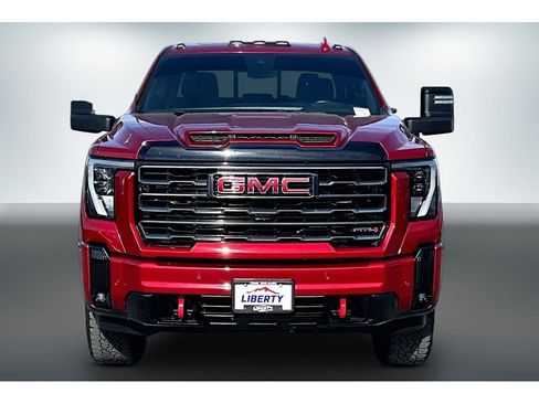 Used 2025 GMC Sierra 2500 AT4 w/ AT4 Premium Plus Package AWD/4WD image 2