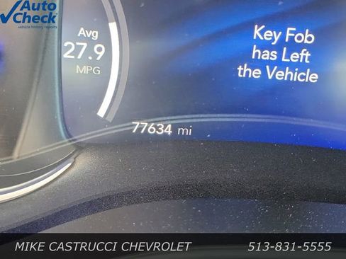 Used 2023 Chrysler Pacifica Touring-L FWD image 16