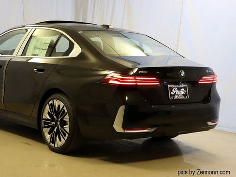New 2026 BMW 530i xDrive image 8