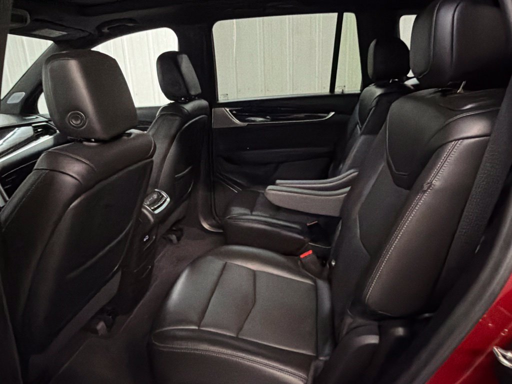 Used 2023 Cadillac XT6 Premium Luxury w/ Technology Package FWD image 20