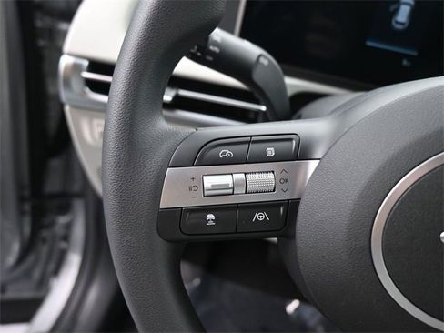 New 2026 Hyundai Tucson SEL image 17