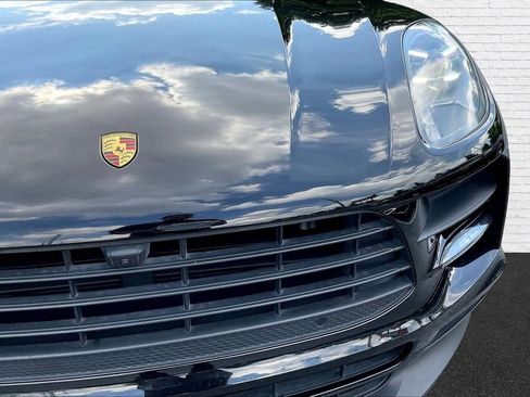 Used 2021 Porsche Macan AWD/4WD image 30