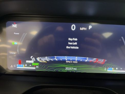 Used 2024 Jeep Grand Cherokee Overland w/ Advanced Protech Group III image 21