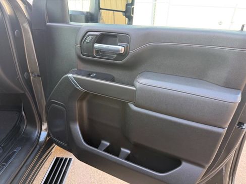 Used 2023 GMC Sierra 2500 AT4 image 26