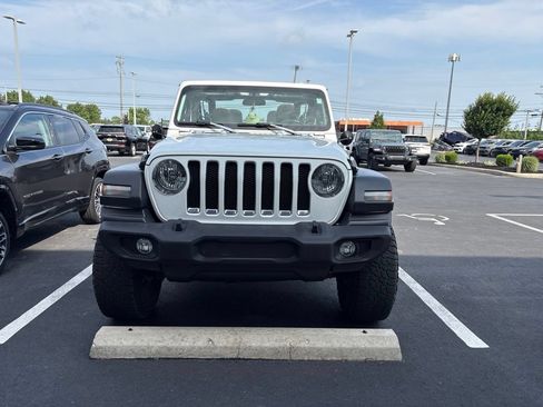Used 2018 Jeep Wrangler Sport AWD/4WD image 10