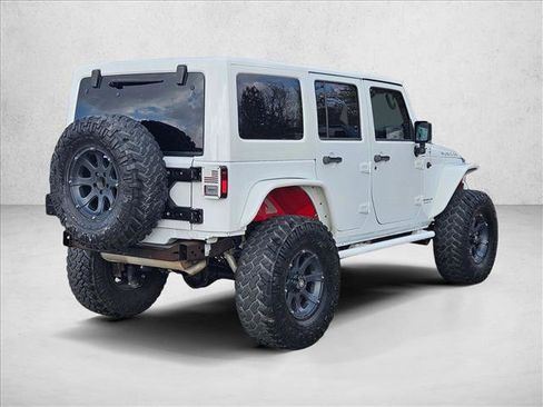 Used 2014 Jeep Wrangler Unlimited Rubicon w/ Connectivity Group image 5