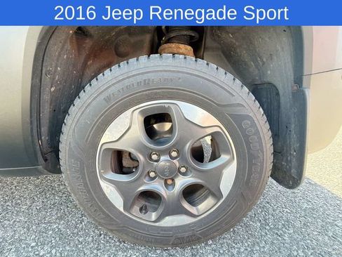 Used 2016 Jeep Renegade Sport w/ Power & Air Group AWD/4WD image 9