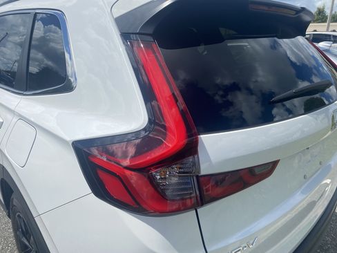 Used 2024 Honda CR-V Sport image 21