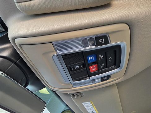 Used 2019 RAM 2500 Laramie image 30