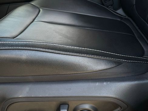 Used 2024 Jeep Grand Cherokee Limited w/ Luxury Tech Group II image 23