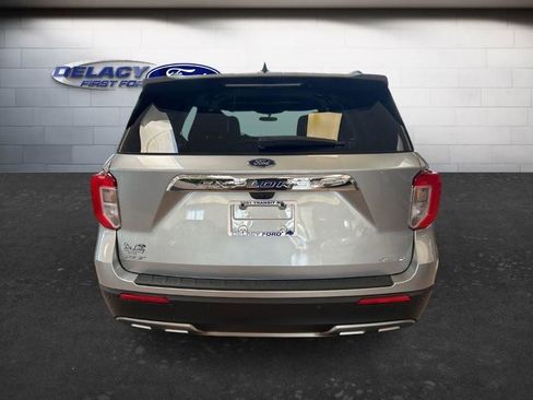 Used 2023 Ford Explorer XLT w/ Equipment Group 202A AWD/4WD image 4