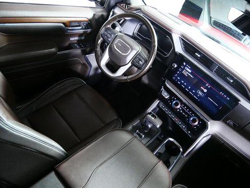 Used 2023 GMC Sierra 1500 Denali w/ Technology Package image 9