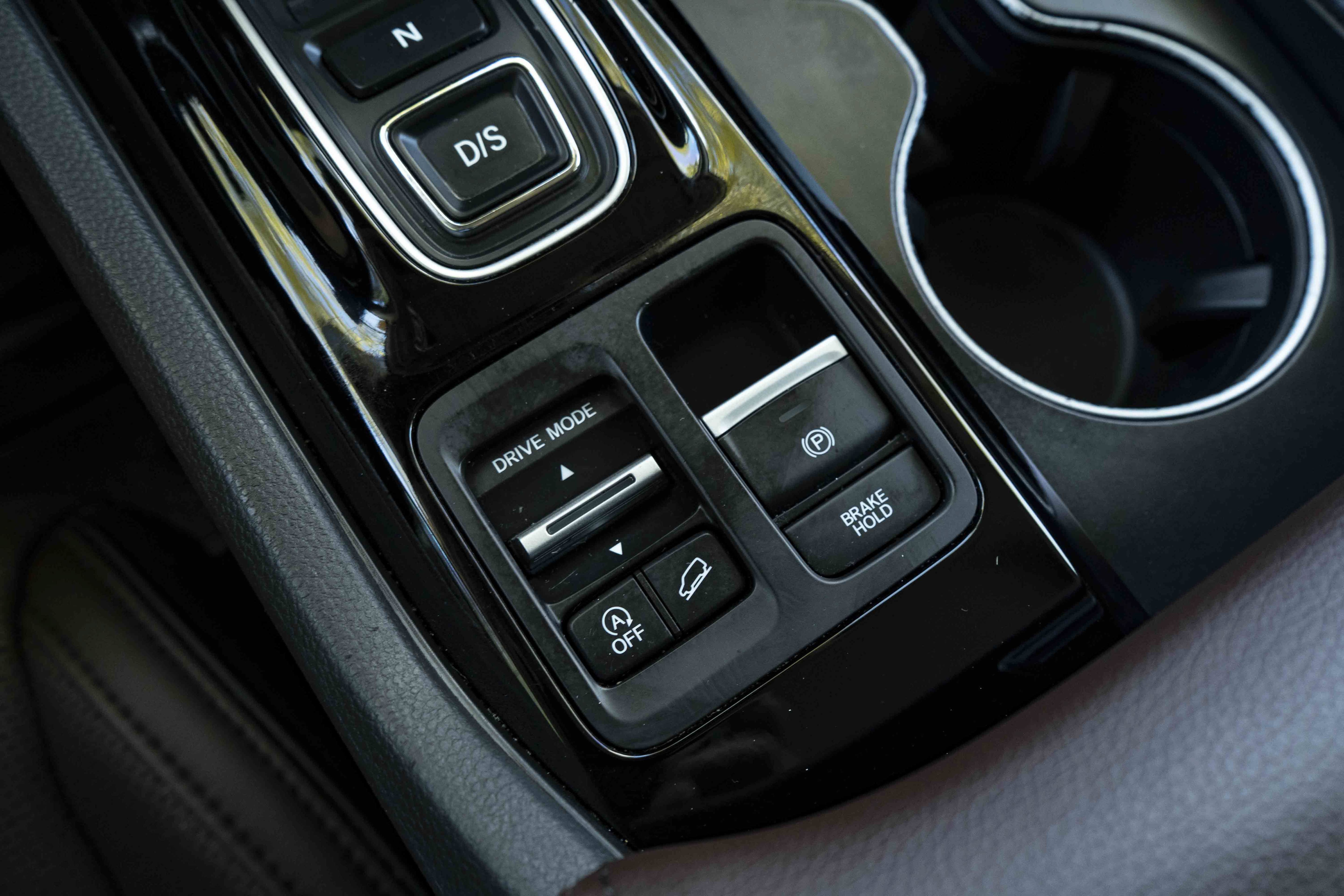 Used 2025 Honda Pilot Elite image 34