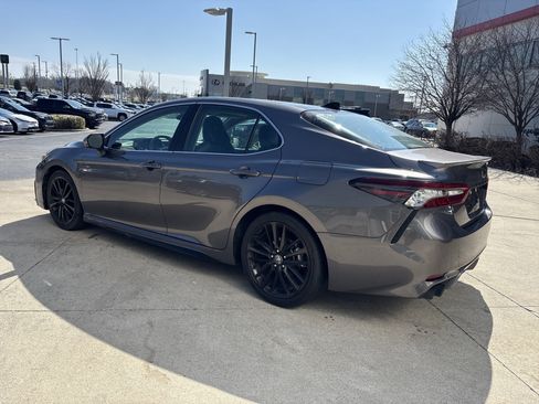 Used 2023 Toyota Camry XSE image 8