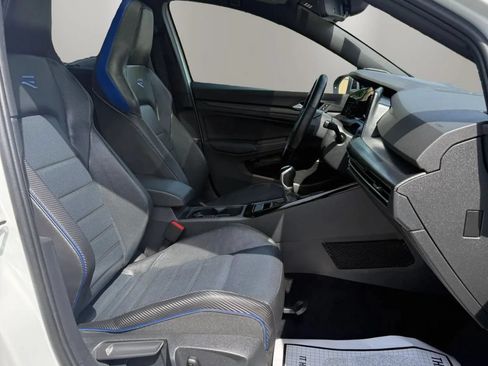 Used 2024 Volkswagen Golf R AWD/4WD image 17