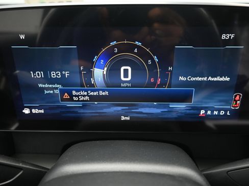New 2026 Chevrolet Traverse LT w/ Sun and Wheel Package FWD image 14