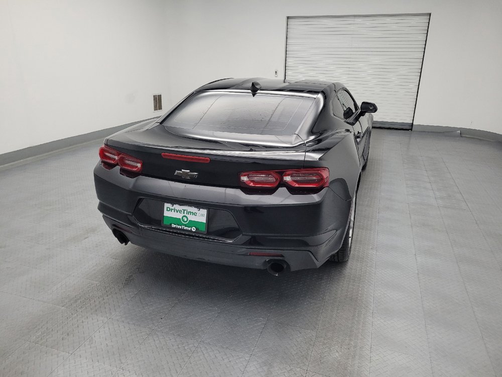Used 2019 Chevrolet Camaro LT RWD image 7