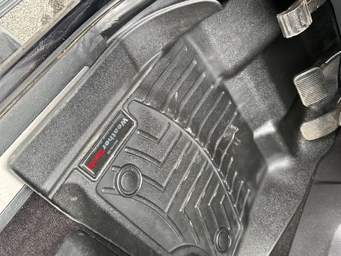 Used 2016 Ford F150 Platinum w/ Equipment Group 701A Luxury image 20