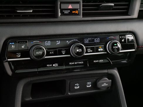 Certified 2026 Honda Pilot Black Edition image 35