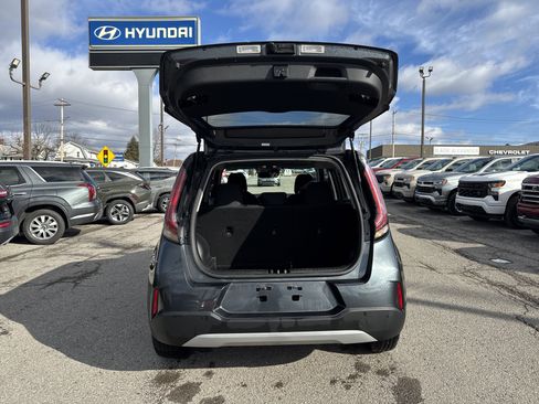 Used 2024 Kia Soul LX w/ Option Group 015 image 5