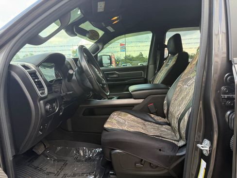 Used 2020 RAM 1500 Big Horn AWD/4WD image 14