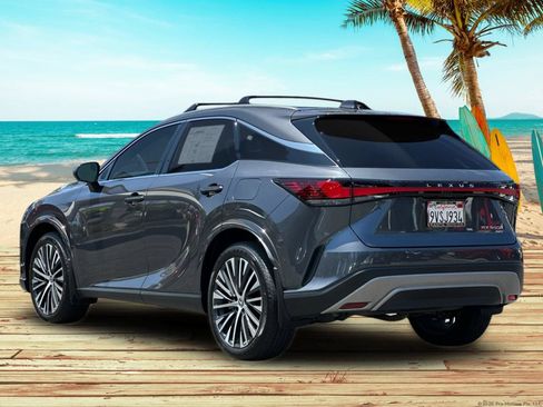 Used 2025 Lexus RX 350 w/ Convenience Package AWD/4WD image 4