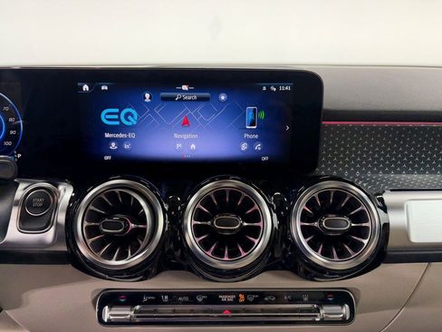 Certified 2024 Mercedes-Benz EQB 350 4MATIC SUV image 16