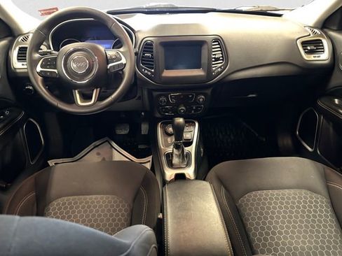 Used 2018 Jeep Compass Sport w/ Tech Group image 10