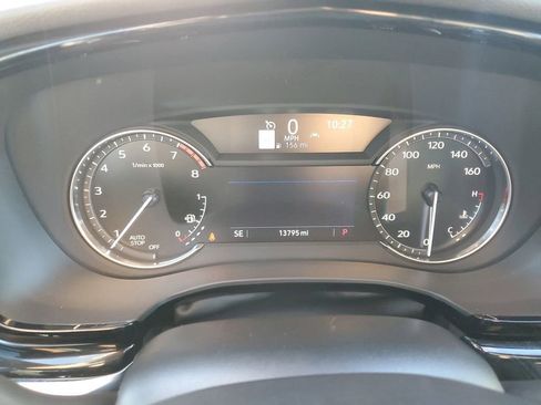 Used 2025 Cadillac XT6 Premium Luxury image 32