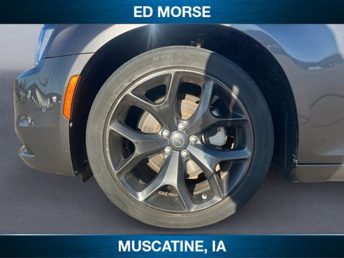Used 2023 Chrysler 300 S RWD image 14