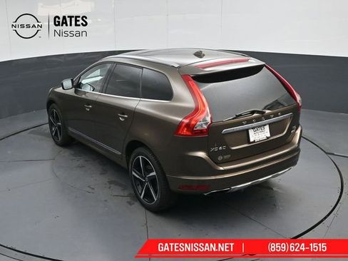 Used 2015 Volvo XC60 T5 w/ Proximity Package image 50