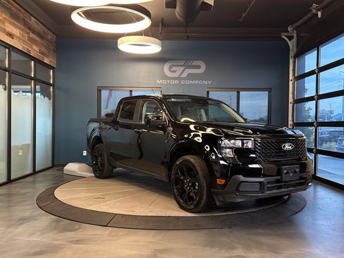 Used 2025 Ford Maverick XLT w/ Black Appearance Package AWD/4WD image 1
