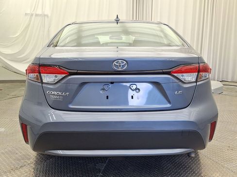 Used 2022 Toyota Corolla LE FWD image 22