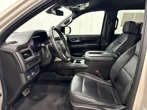 Certified 2022 Chevrolet Tahoe Z71 w/ Z71 Off-Road Package AWD/4WD image 22