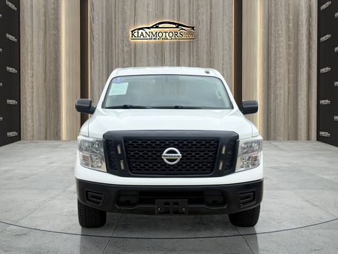 Used 2019 Nissan Titan S AWD/4WD image 2