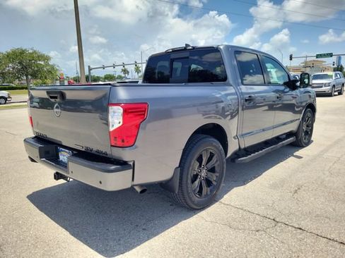 Used 2023 Nissan Titan SV w/ SV Convenience Package AWD/4WD image 4